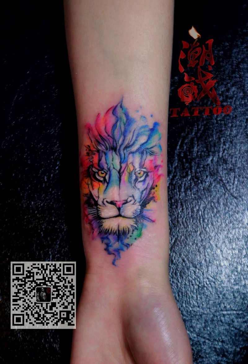 勇敢的心纹身图片_成品手部欧美写实动物纹身图案