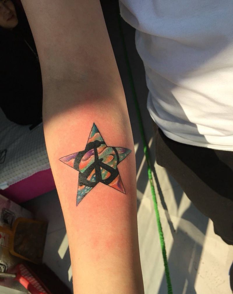五角星纹身图片