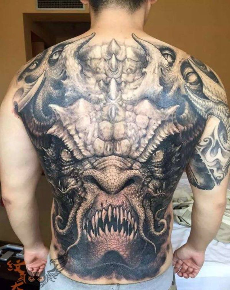 海怪纹身图片_成品背部欧美动物纹身图案