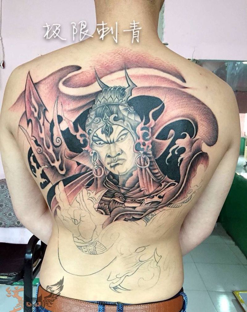 二郎神纹身图片_成品背部传统人物纹身图案