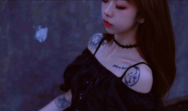 太阳月亮|幸运7纹身纹身图片_肩部Old School纹身图案