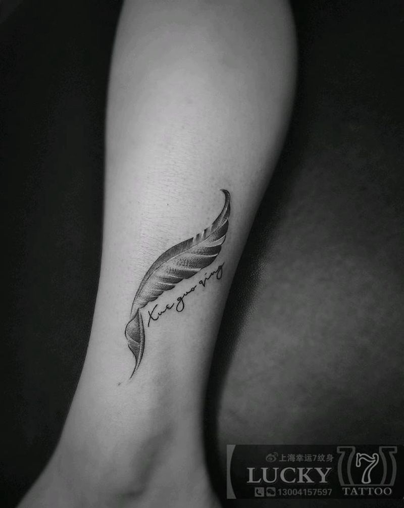 羽毛纹身纹身图片_脚踝清新纹身图案