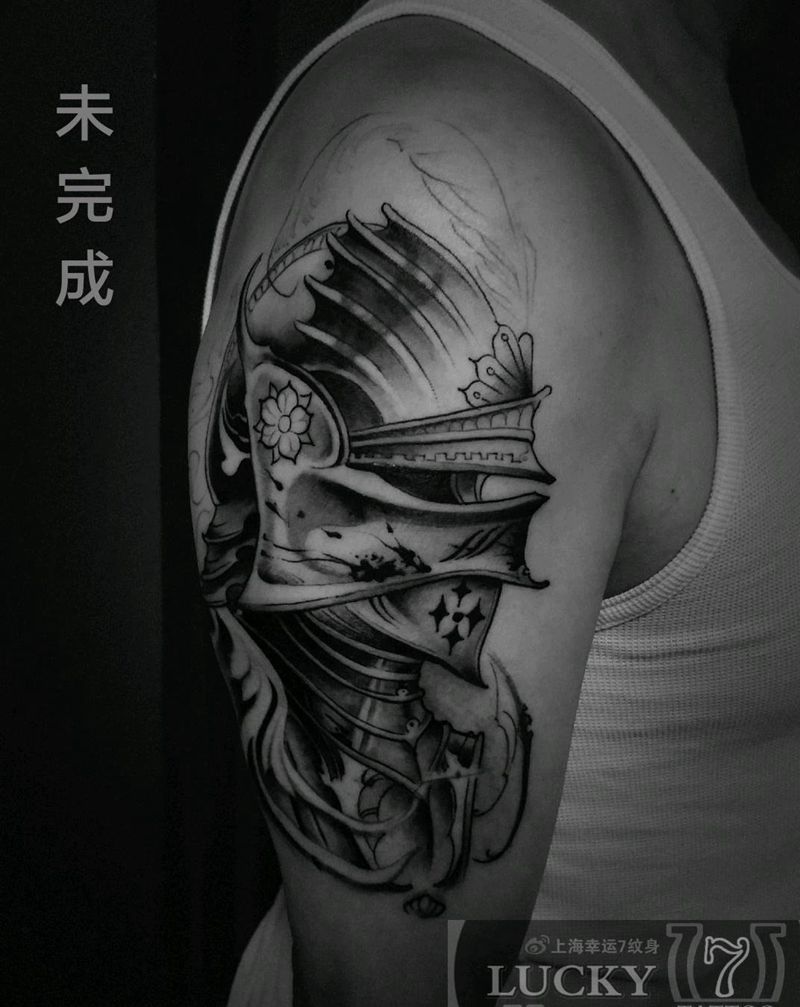 遮盖|头盔|幸运7纹身纹身图片_欧美黑灰遮盖纹身图案
