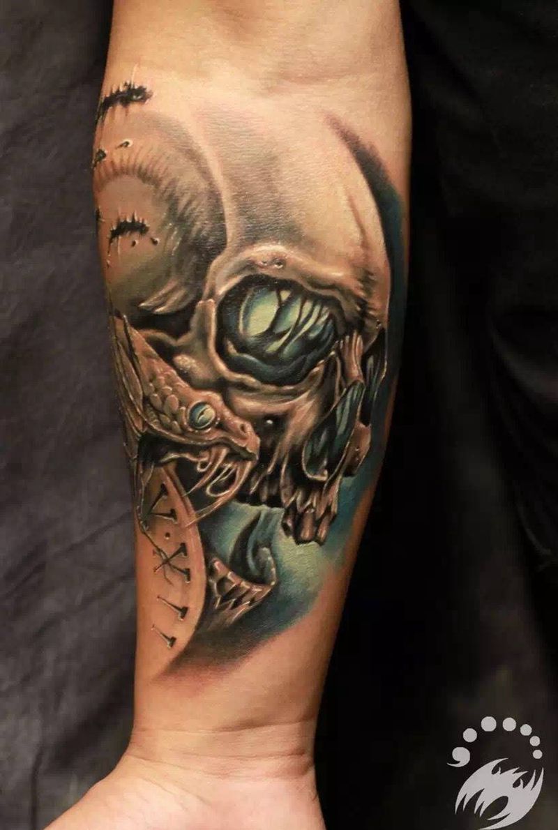 花臂 未完纹身图片_成品手臂写实欧美肖像人物鬼神原创纹身图案