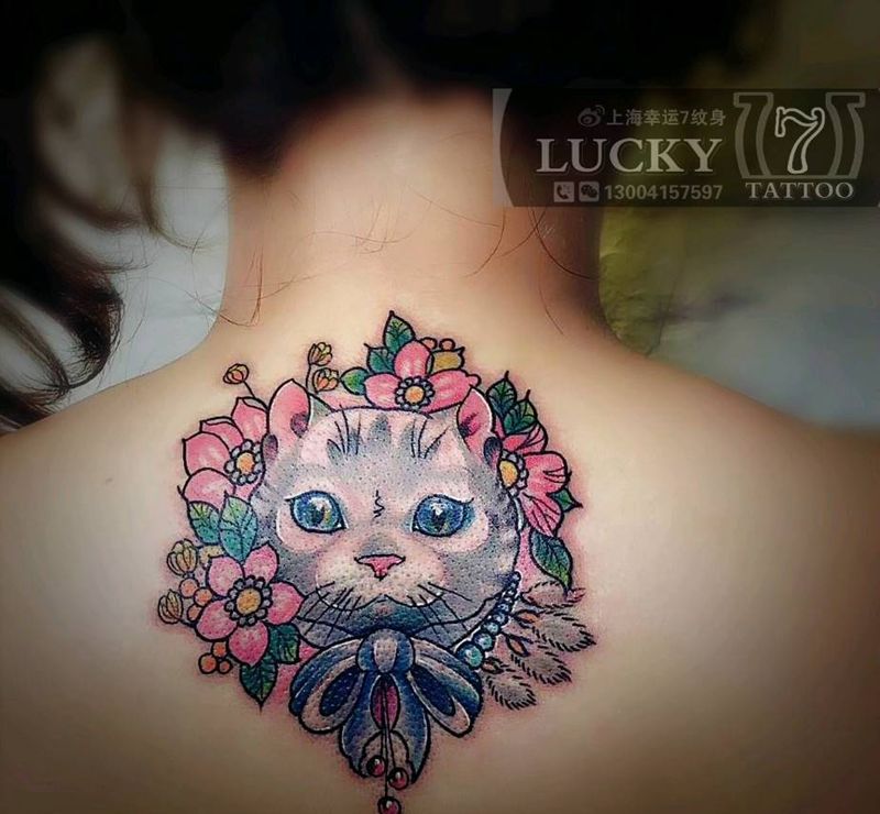 猫头｜幸运7纹身纹身图片_背部欧美动物成品纹身图案