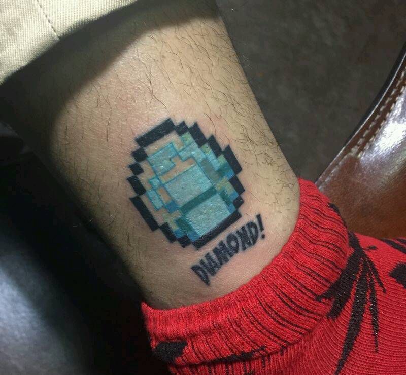 帅小伙和他的帅气纹身!!纹身图片