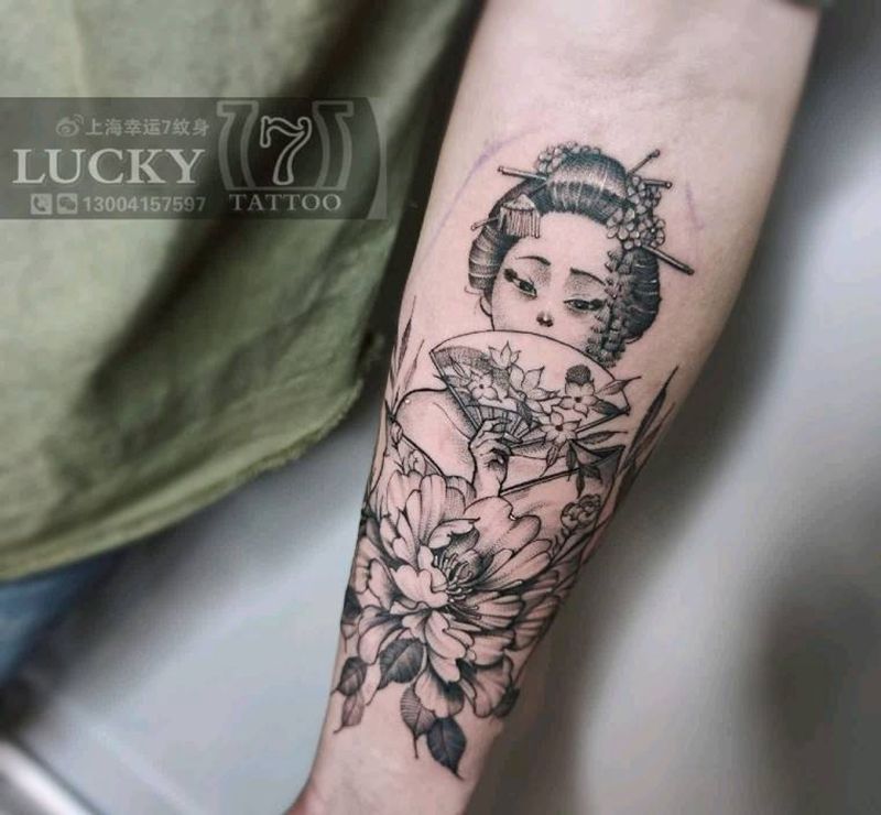 艺伎|幸运7纹身纹身图片_手臂点刺清新纹身图案