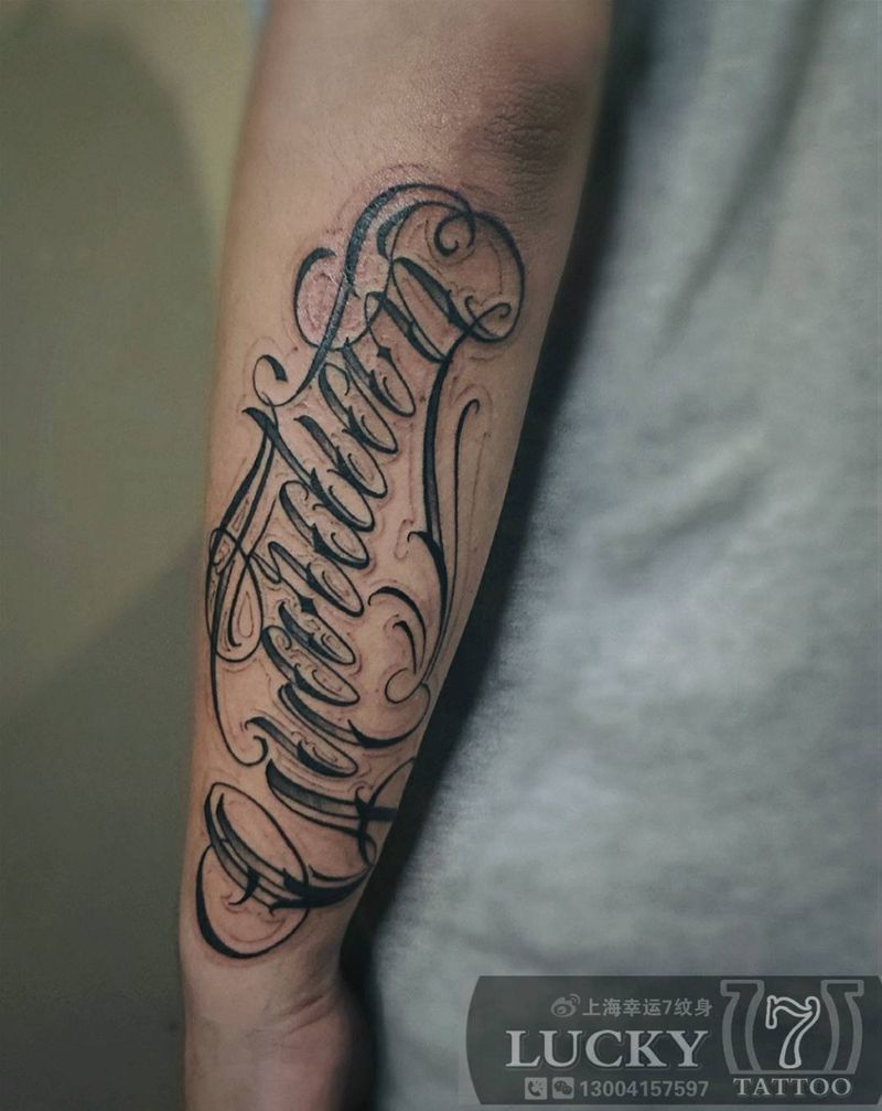 奇卡诺花体字|幸运7纹身纹身图片_手臂花体字纹身图案