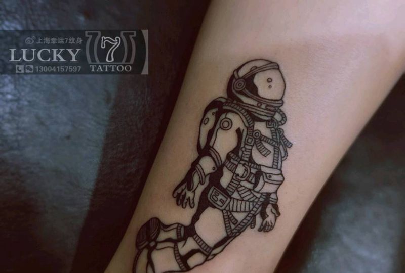 宇航员|幸运7纹身纹身图片_图腾脚踝纹身图案