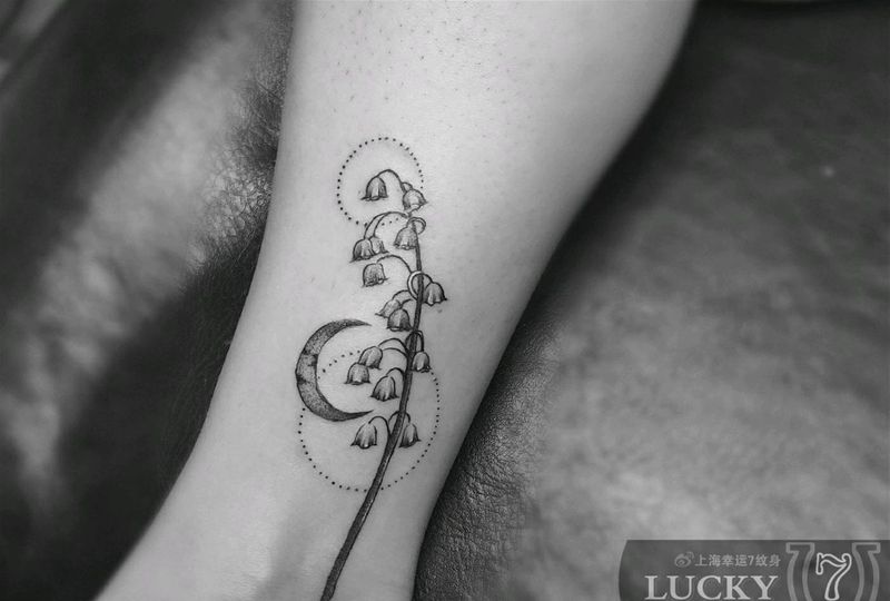 清新小花|幸运7纹身纹身图片_脚踝小清新纹身图案