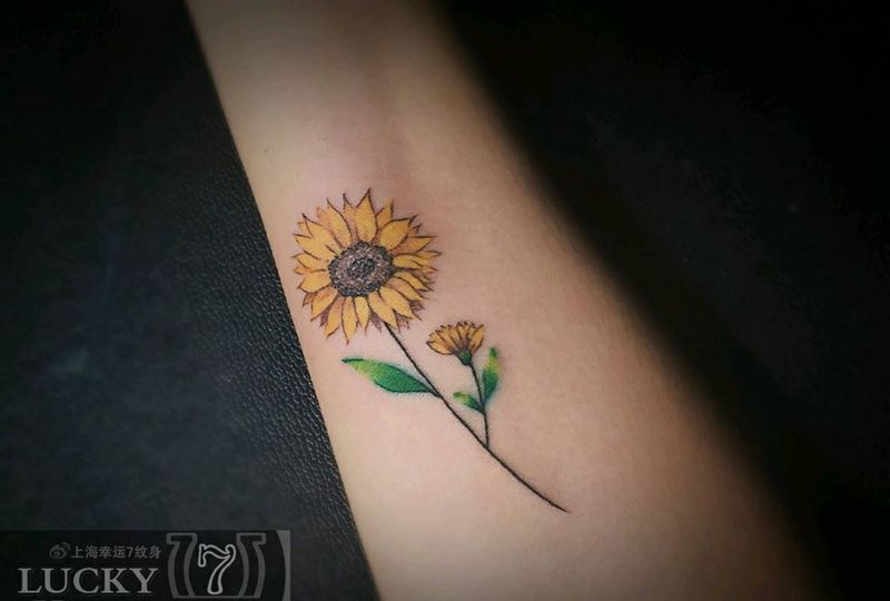 向日葵|幸运7纹身纹身图片_手臂小清新纹身图案