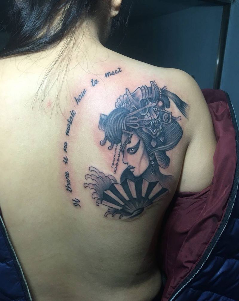 艺姬纹身图片_成品肩部传统人物纹身图案