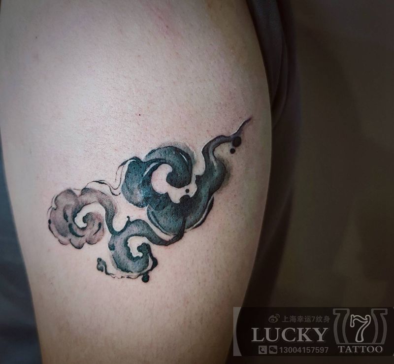 盖疤|水墨祥云|幸运7纹身纹身图片_手臂水墨盖疤纹身图案