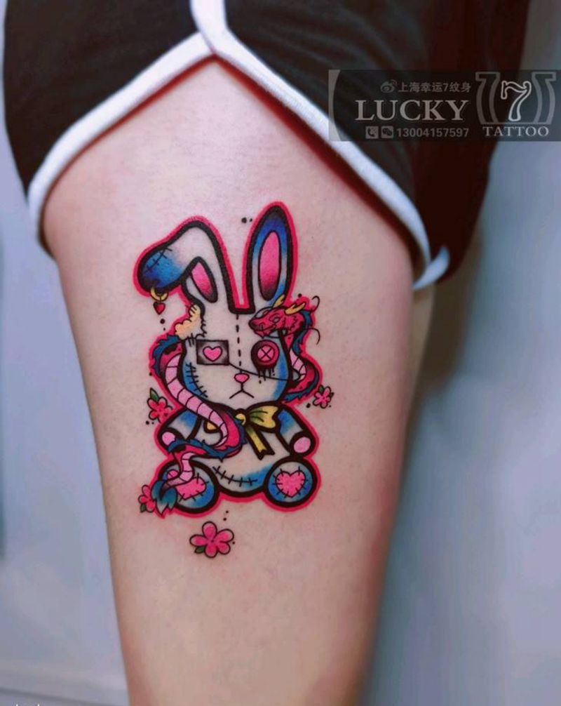 兔子小龙|幸运7纹身纹身图片_New School大腿卡通纹身图案