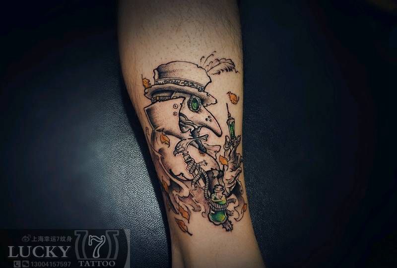 暗黑“鸟人”|幸运7纹身纹身图片_腿部暗黑纹身图案