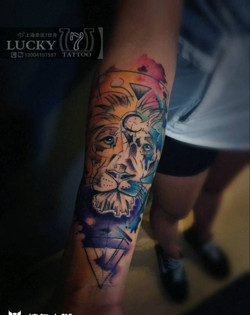 泼墨|狮头|幸运7纹身纹身图片_手臂动物彩色泼墨成品纹身图案