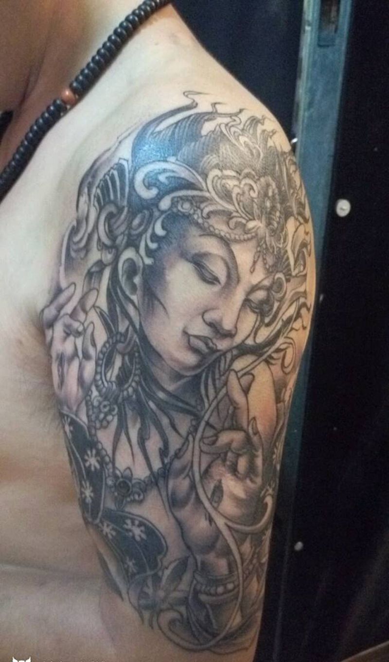 侍女纹身图片_手臂传统人物成品纹身图案
