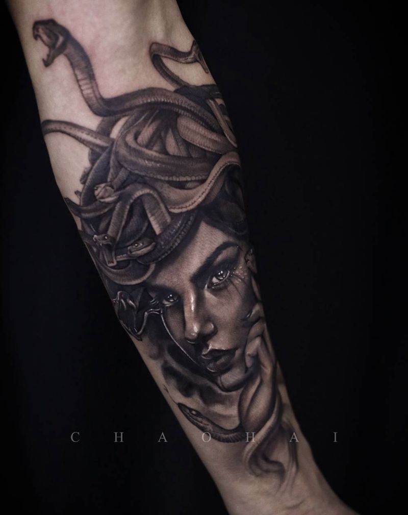 美杜莎纹身图片_手臂欧美写实纹身图案