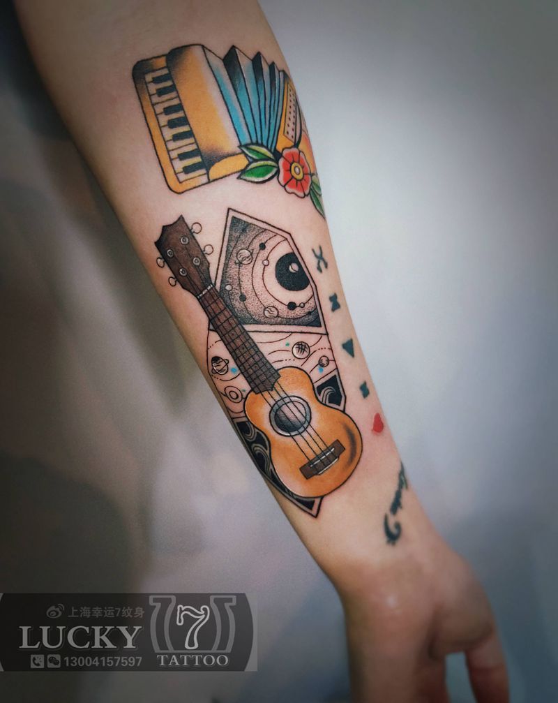 手风琴|尤克里里|幸运7纹身纹身图片_手臂Old School纹身图案