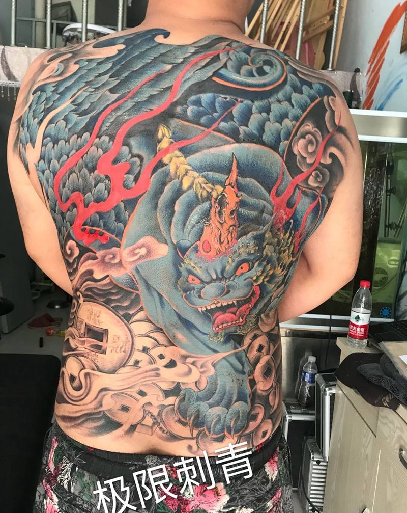 彩色貔貅纹身图片