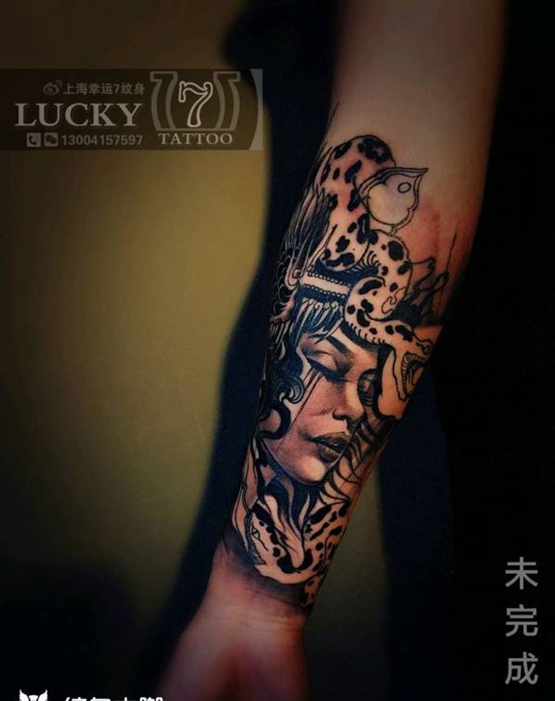 美杜莎|幸运7纹身纹身图片_手部欧美鬼神彩色纹身图案