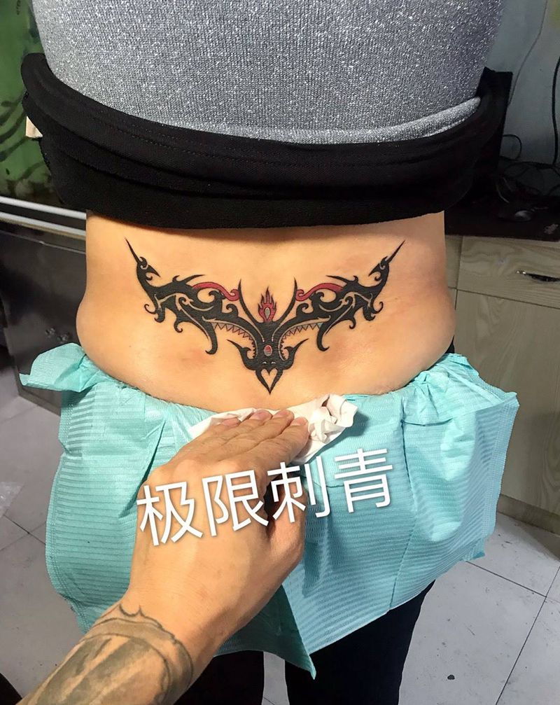 腰花纹身图片