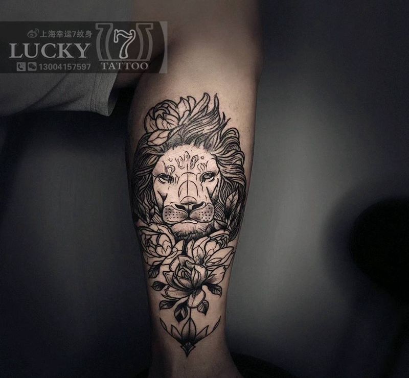 狮子|幸运7纹身纹身图片_腿部欧美动物成品纹身图案