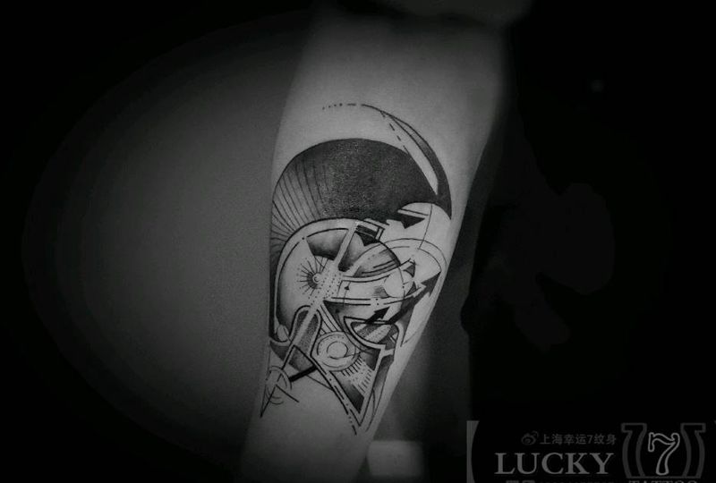 几何点刺|头盔|幸运7纹身纹身图片_手臂点刺几何纹身图案