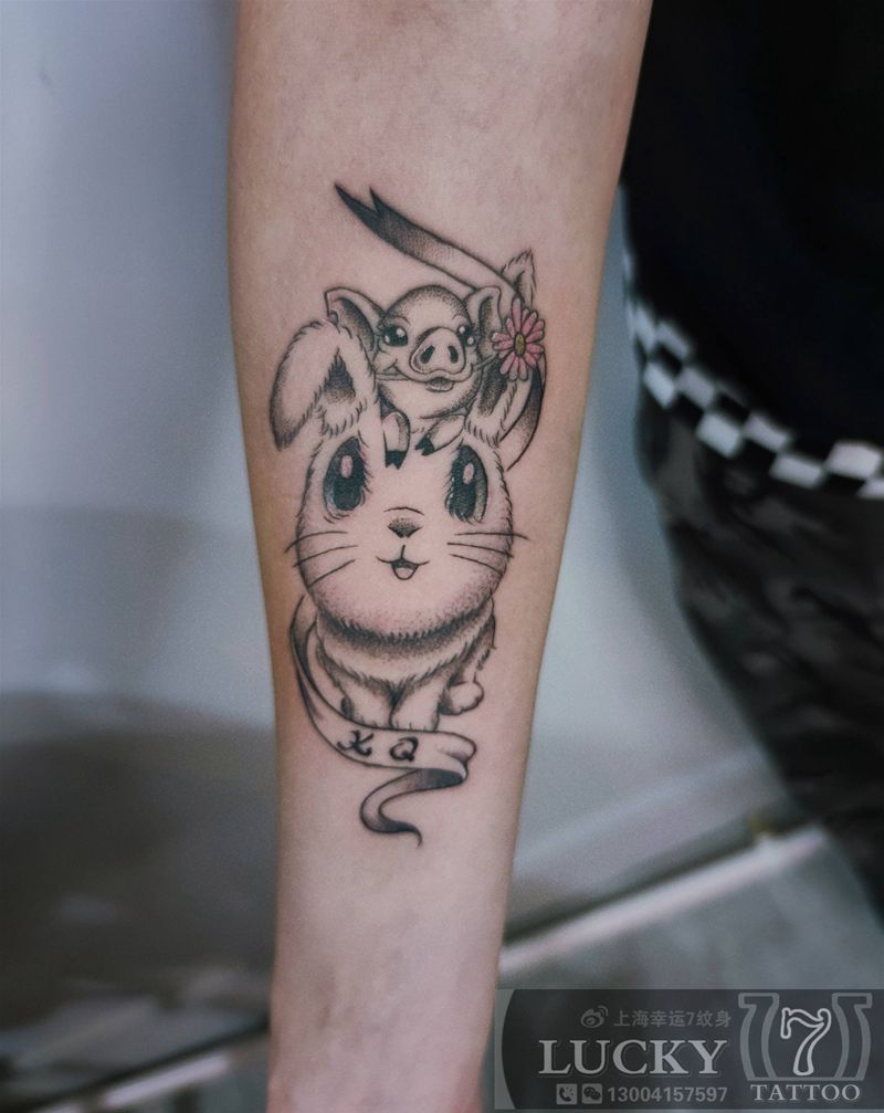 小兔子&小猪|幸运7纹身纹身图片_手臂点刺清新纹身图案