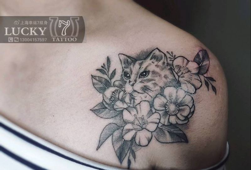 盖疤|素花猫头|幸运7纹身纹身图片_肩部盖疤清新纹身图案