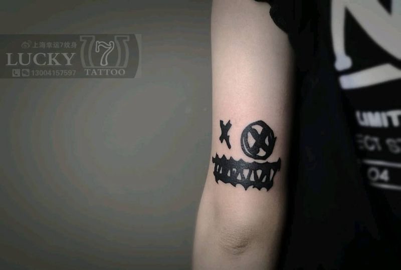 图腾|汉字|十字架|幸运7纹身纹身图片_图腾纹身图案