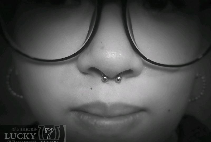 鼻钉|鼻中隔|专业穿刺纹身图片_穿刺纹身图案