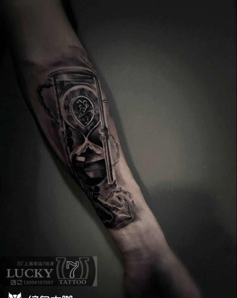 沙漏船锚|幸运7纹身纹身图片_手臂欧美黑灰成品纹身图案
