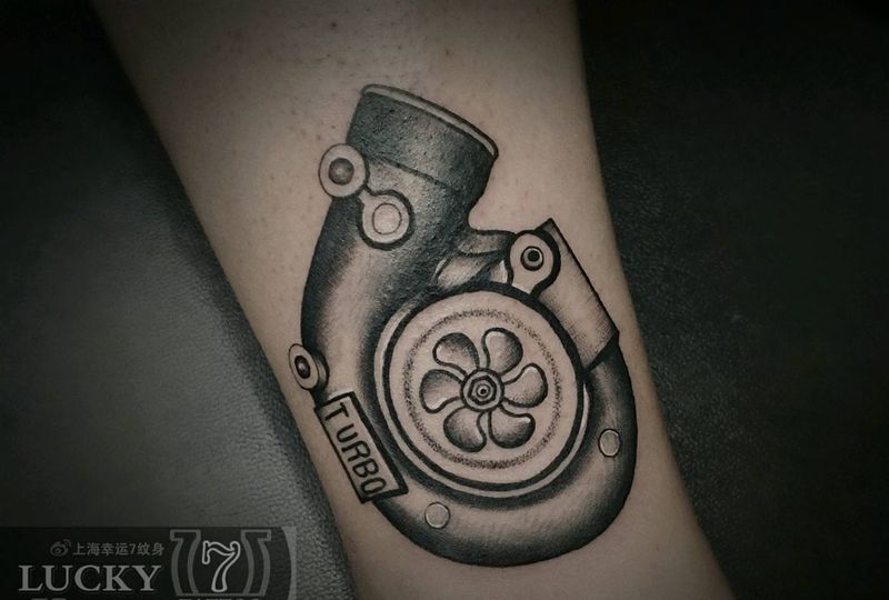 涡轮|幸运7纹身纹身图片_Old School脚踝纹身图案