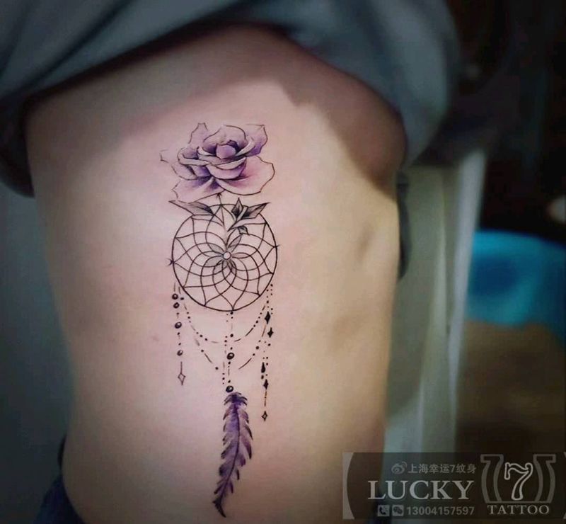 捕梦网|幸运7纹身纹身图片_侧肋清新纹身图案