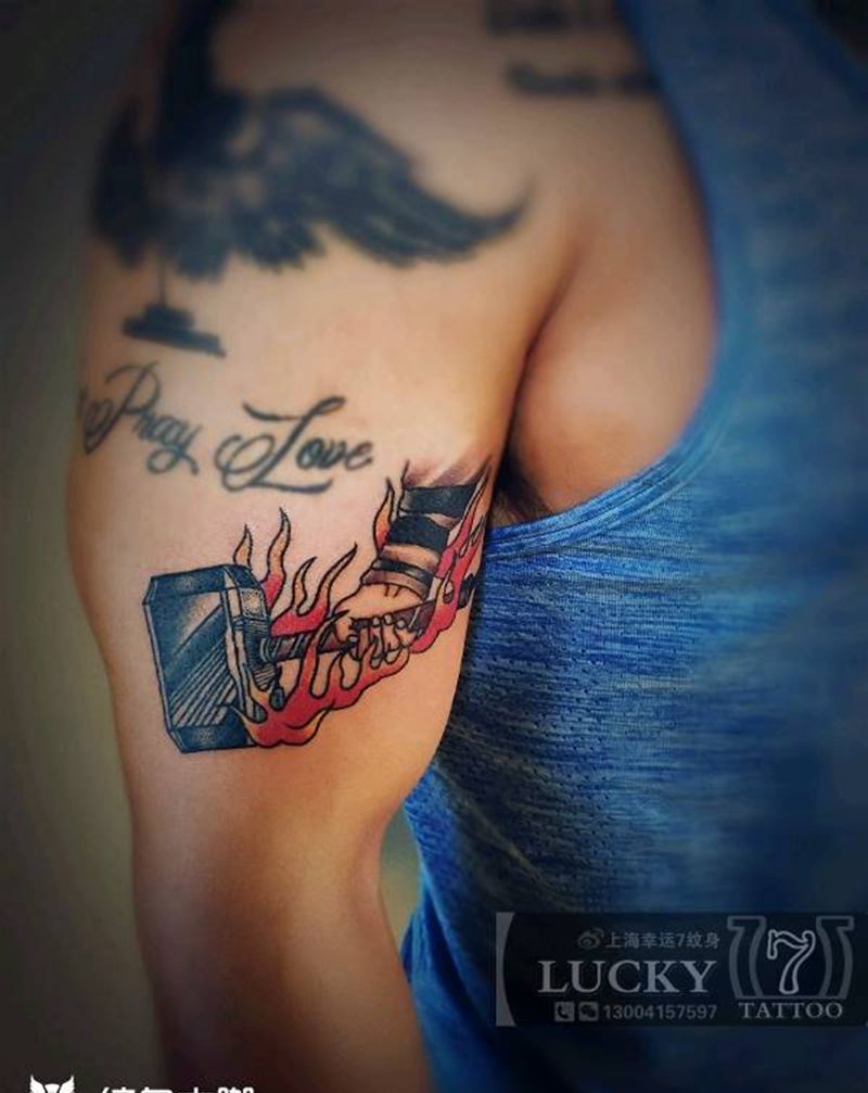 雷神锤|幸运7纹身纹身图片_手臂Old School原创纹身图案