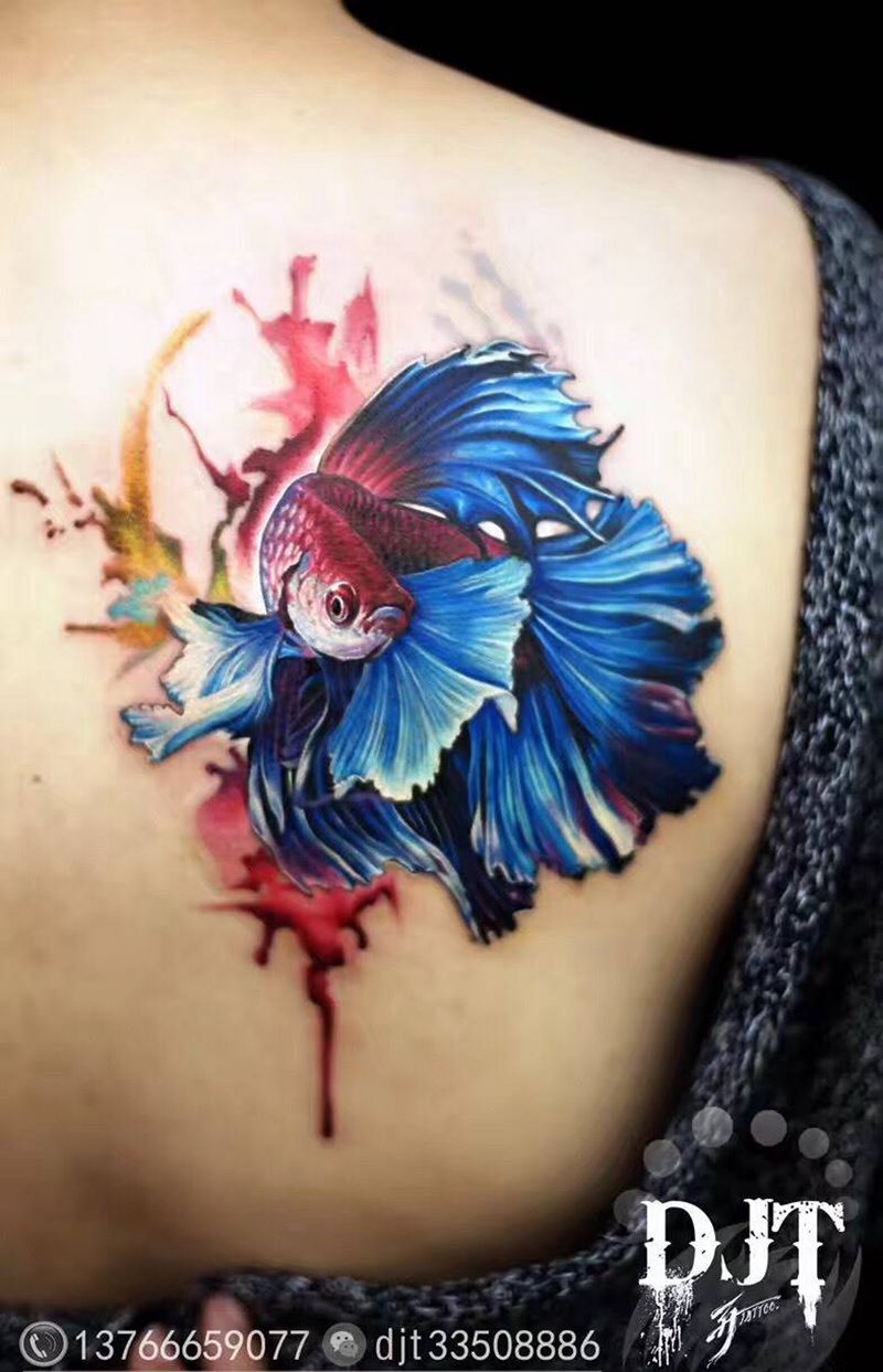 雕金堂 by 阿开纹身图片_成品手稿背部写实清新欧美肖像动物原创纹身图案