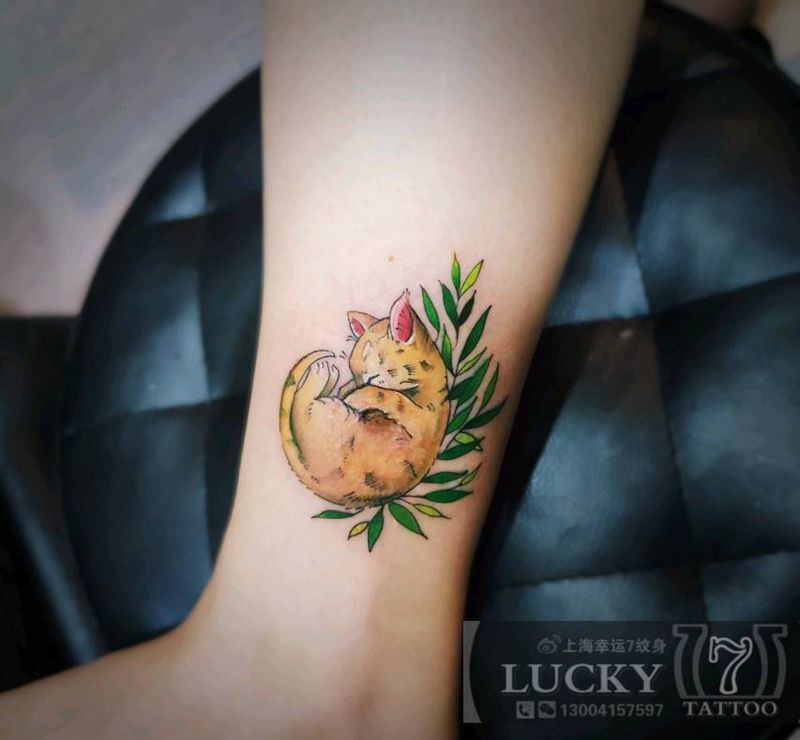小猫|盖疤|幸运7纹身纹身图片_脚踝盖疤纹身图案