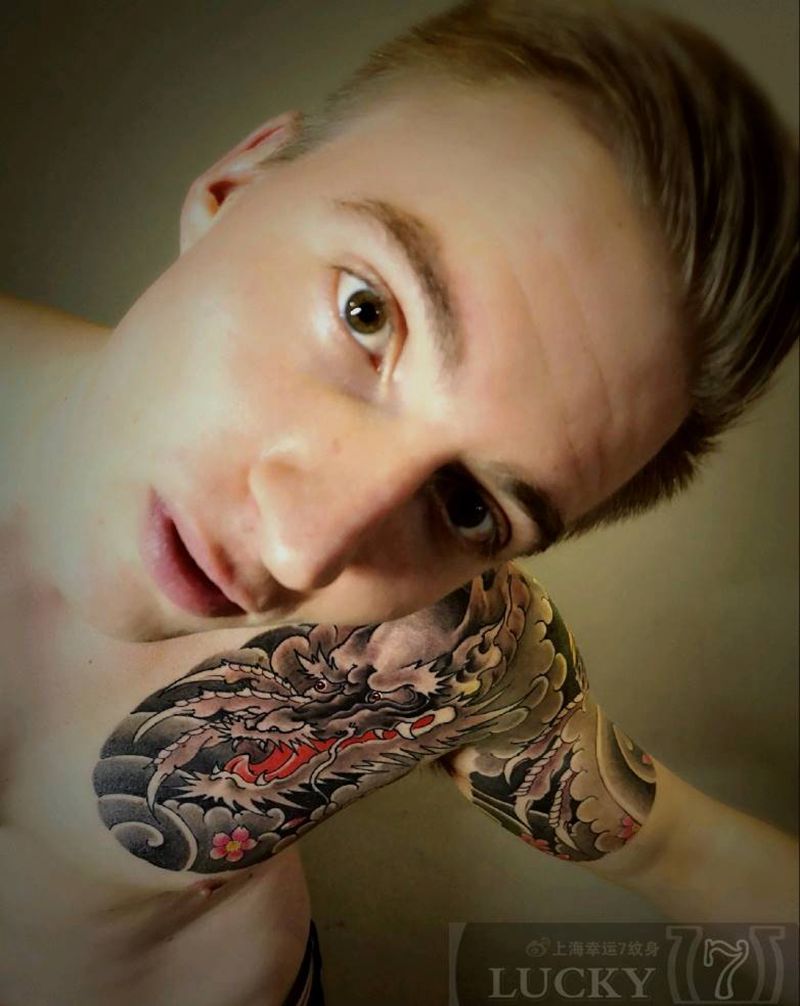 老传统盘龙半胛|幸运7纹身纹身图片_手臂胸部老传统纹身图案