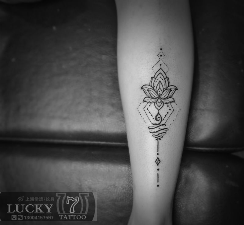 莲花图腾|幸运7纹身纹身图片_图腾小腿纹身图案