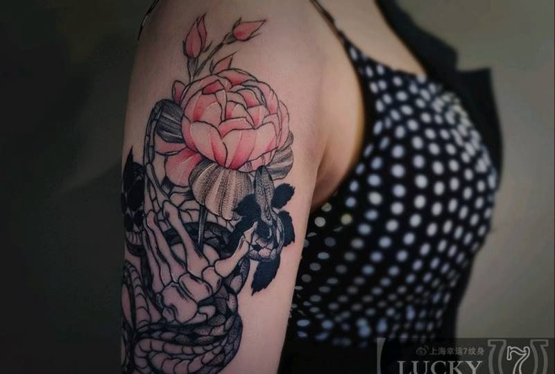 骷髅玫瑰&蛇|幸运7纹身纹身图片_手臂小清新纹身图案