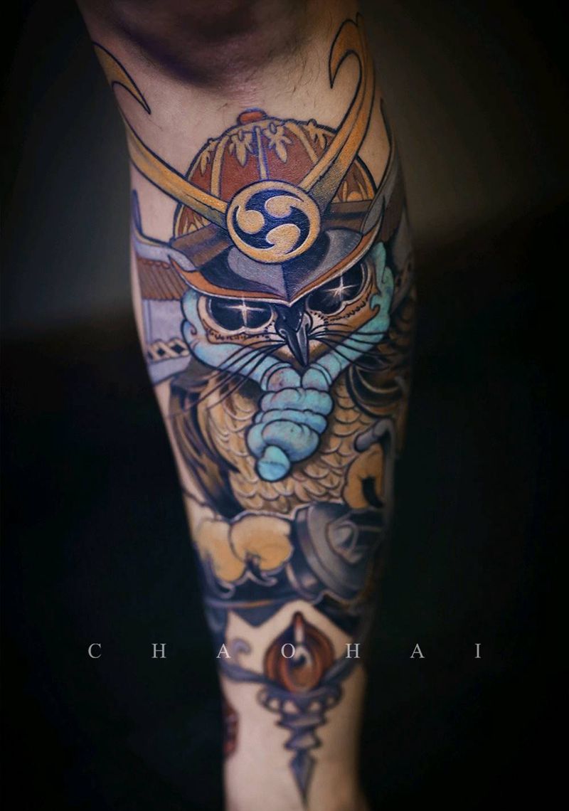 猫头鹰武士纹身图片_腿部New School纹身图案