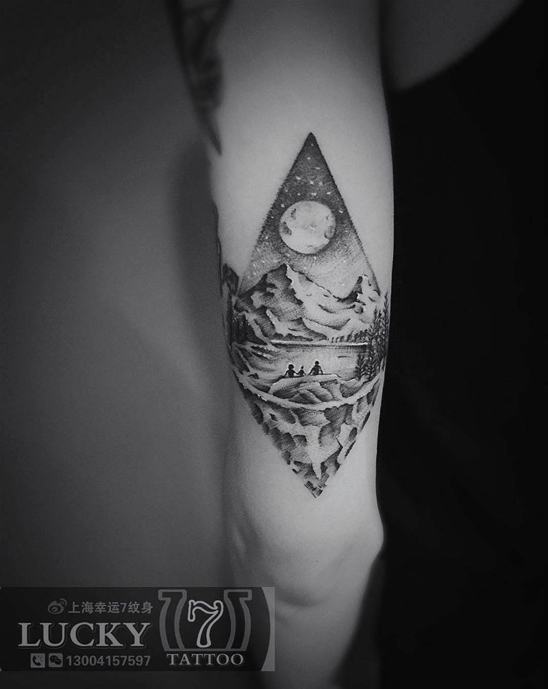 清新山水|幸运7纹身纹身图片_手臂点刺清新纹身图案