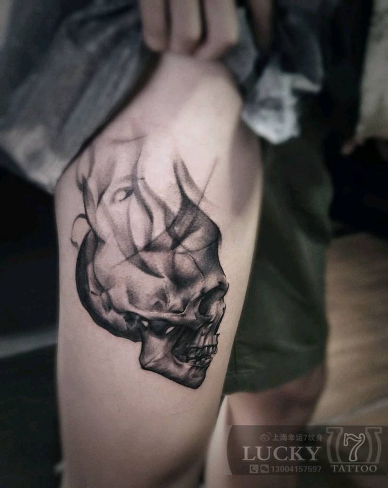 黑灰骷髅|幸运7纹身纹身图片_欧美写实大腿纹身图案