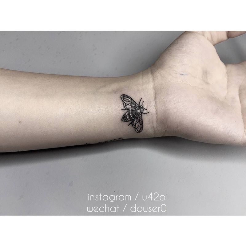 近期小图纹身图片_成品手臂手部颈部清新字符植物几何纹身图案