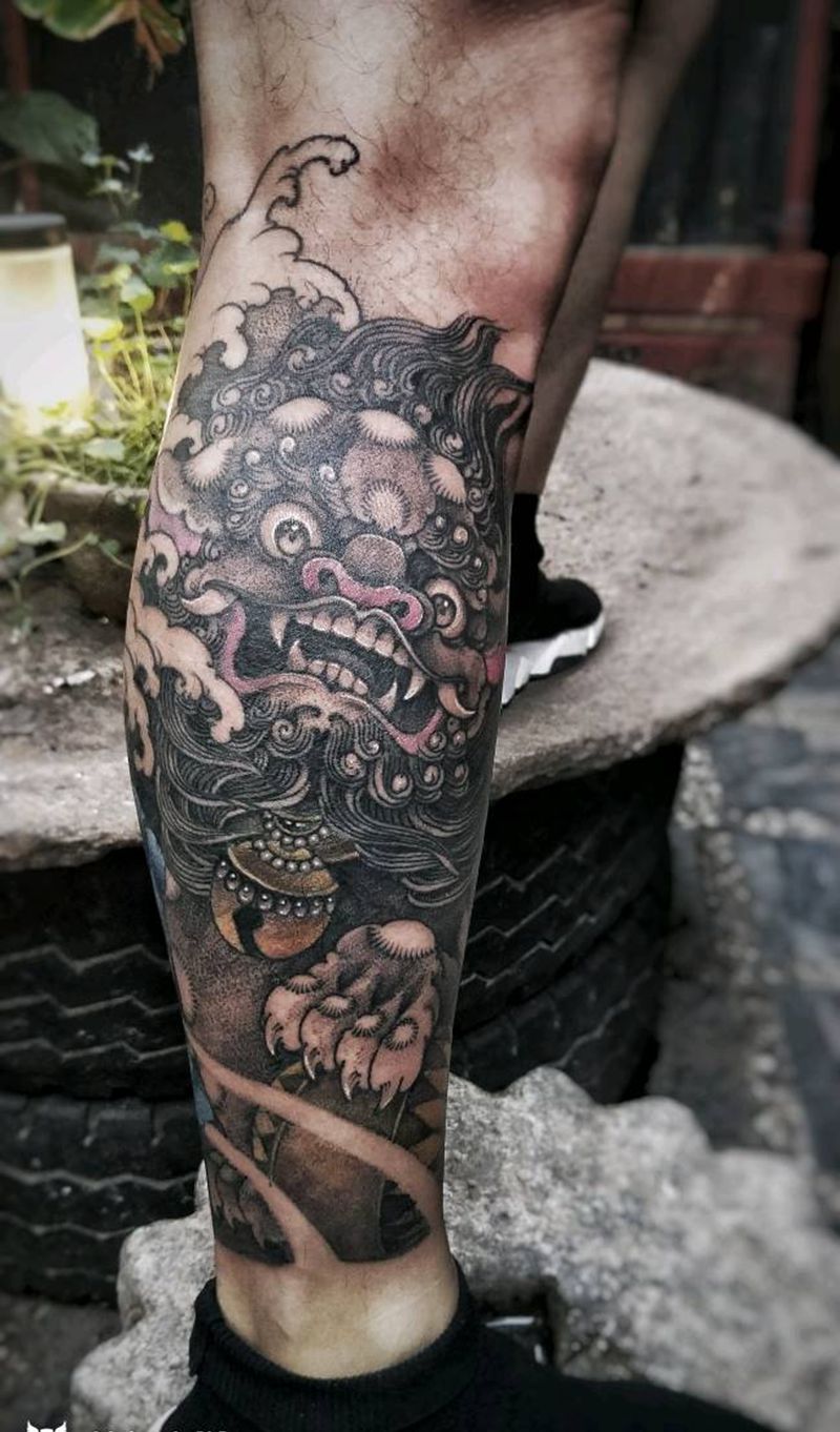 唐狮纹身图片_腿部汉刺青雨针纹身图案