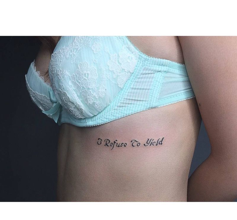 文字tattoo纹身图片_成品胸部腰部清新字符纹身图案