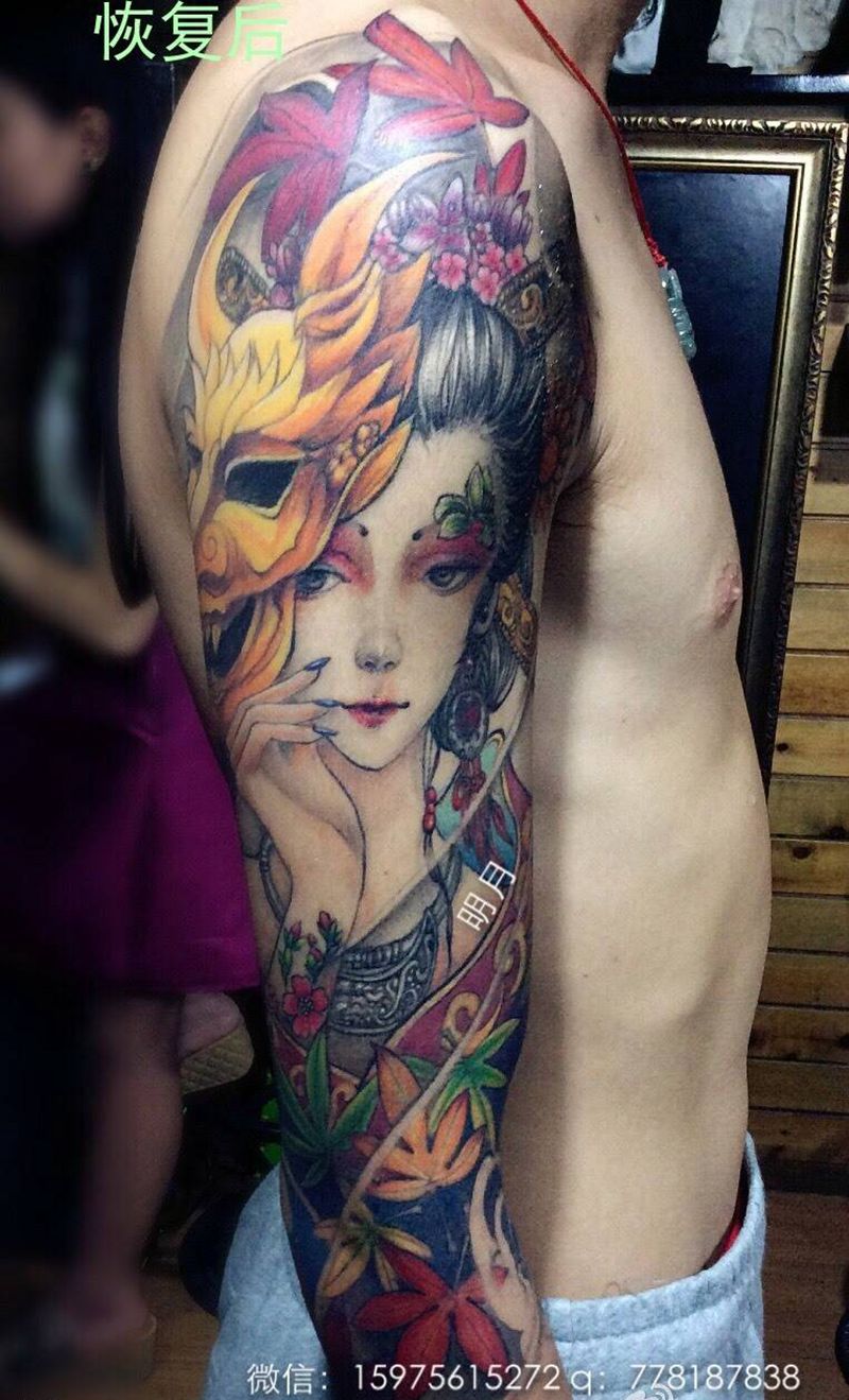 明月艺伎纹身图片