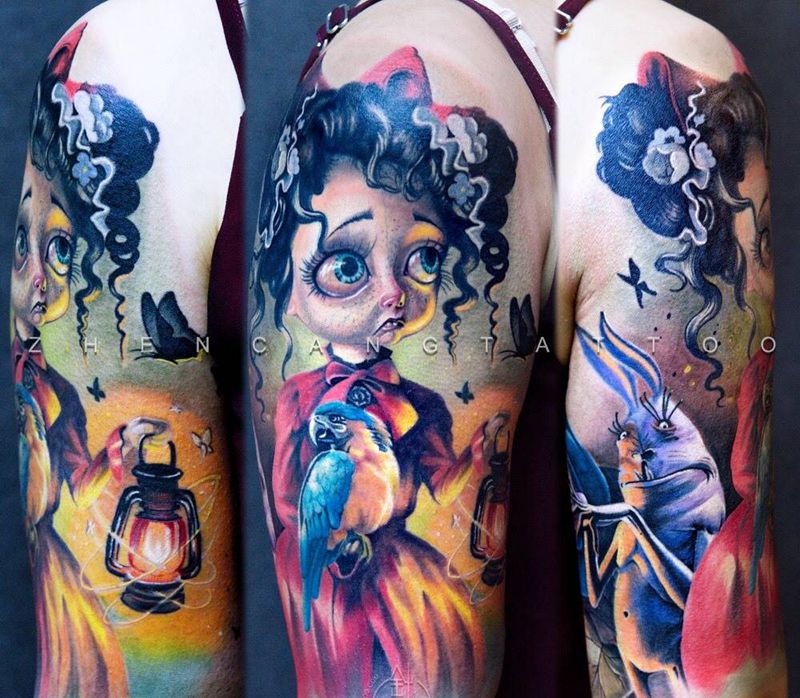 【 娃娃系列 】抱着鹦鹉的小女孩 | 针藏刺青主理人 · 邵钢 · 出品纹身图片_成品手臂写实人物原创针藏刺青邵钢纹身图案