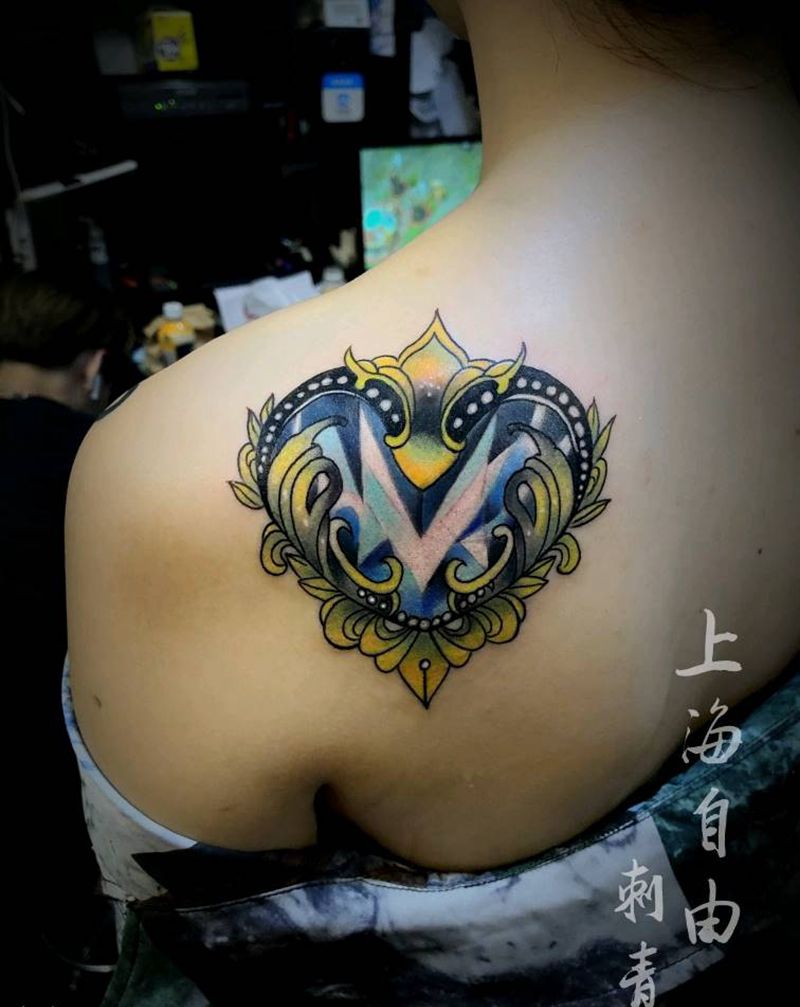 钻石纹身图片_背部欧美写实疤痕遮盖纹身图案